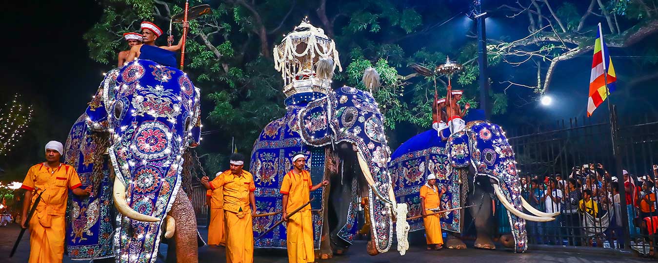 Kandy Esala Perahera